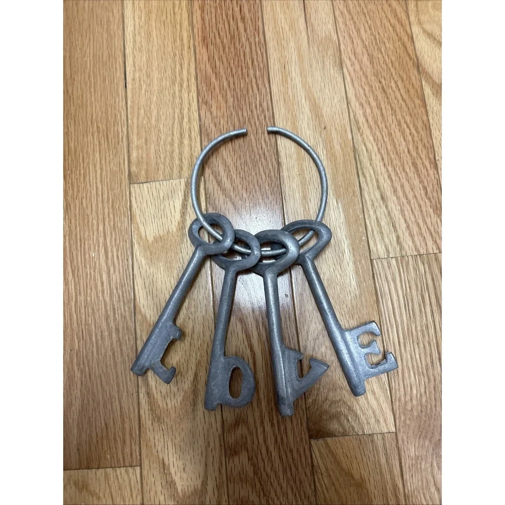 XL‎ Large Decorative LOVE Key Oversized Keychain Unique Photo Prop